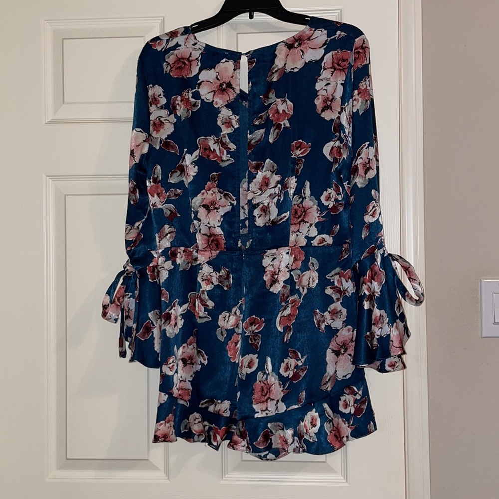 Romper - Picture 2 of 6